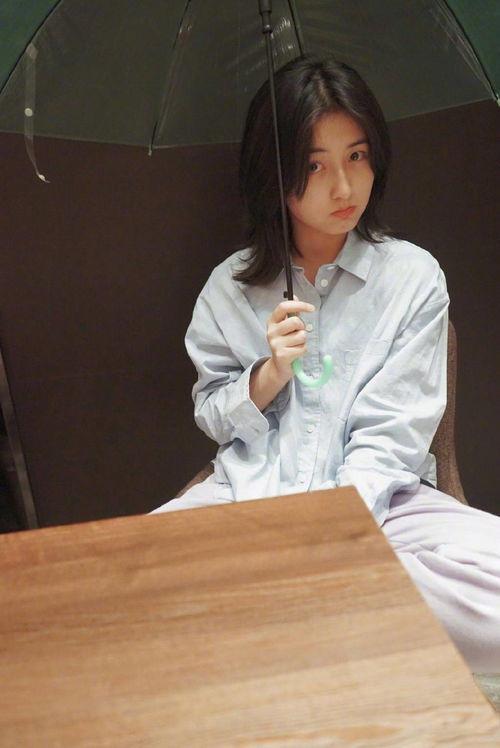 张子枫娱乐爆料,揭秘明星幕后故事  第2张